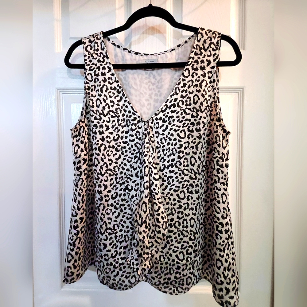 Tahari . Arthur S. Levine sleeveless w Leopard Print Blouse Size Large
